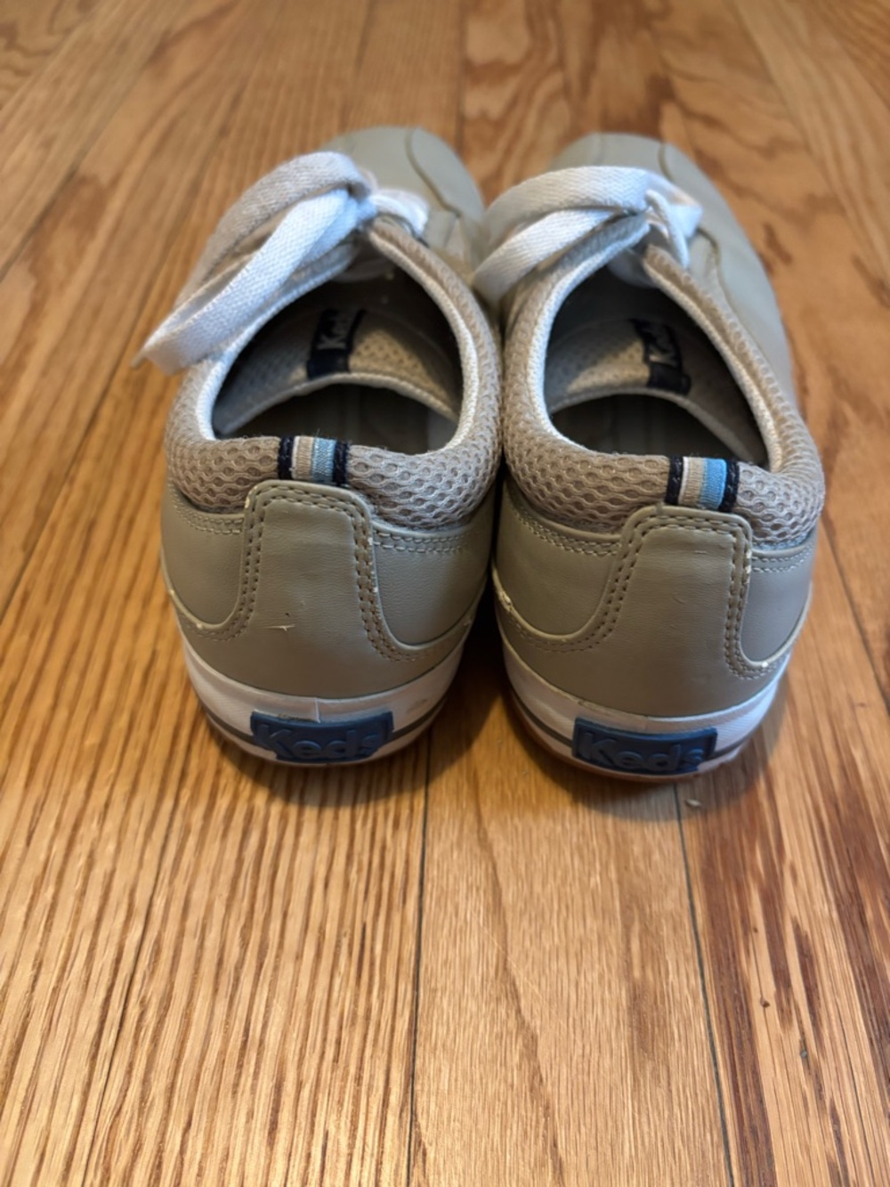 Women’s Keds Leather Sneakers size 8.5 - Picture 4 of 5